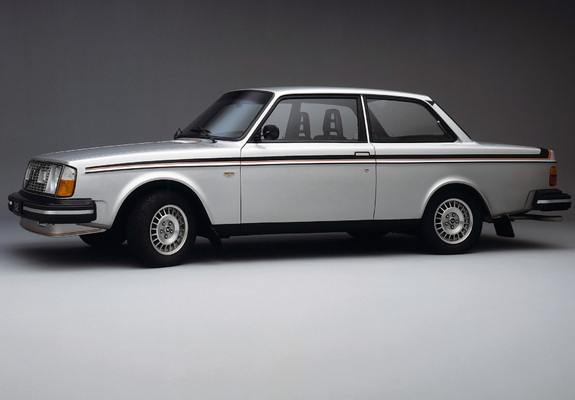 Volvo 242 GT 1978–81 photos