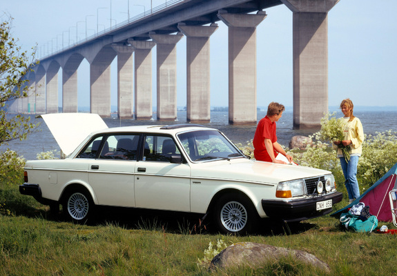 Volvo 244 GL 1979–81 wallpapers