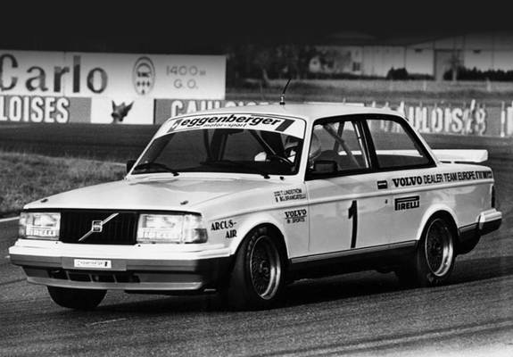 Volvo 240 Turbo ETC Group A 1982–88 photos