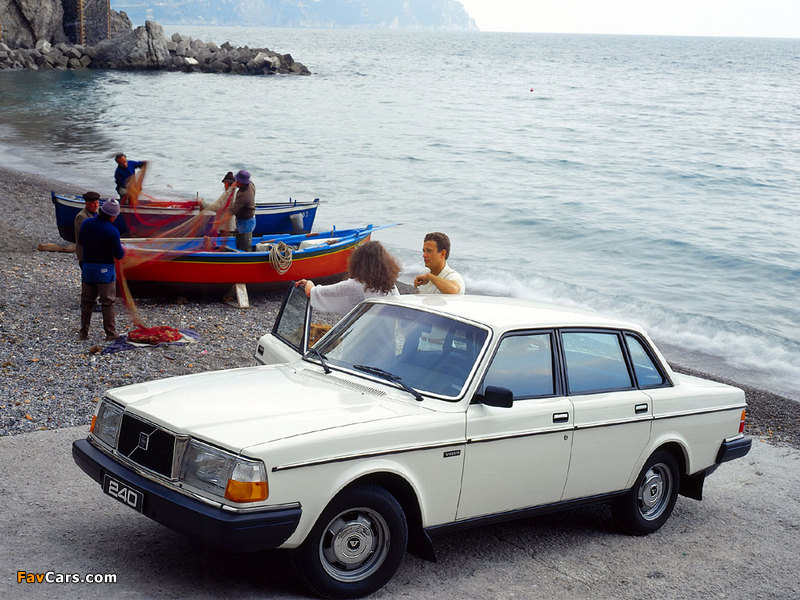 Volvo 240 GLE 1983 pictures (800 x 600)