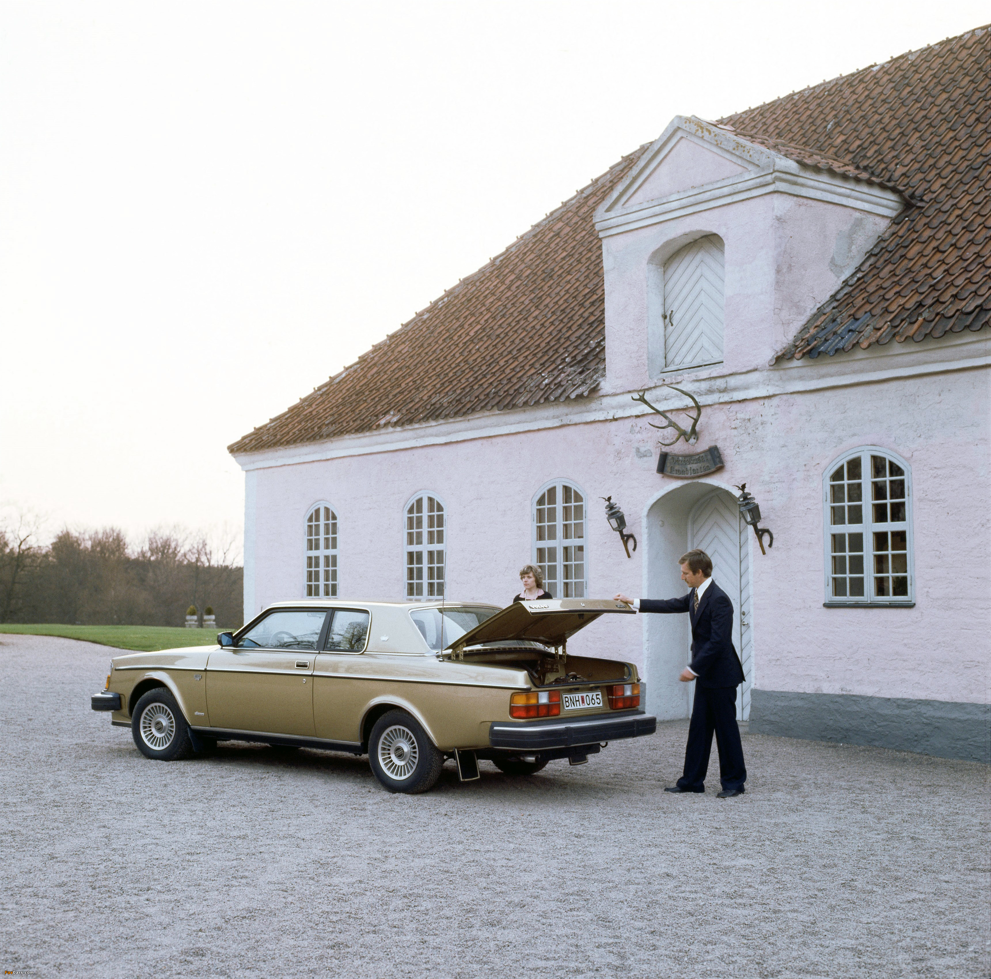 Volvo 262 C 1977–81 wallpapers (3442 x 3400)