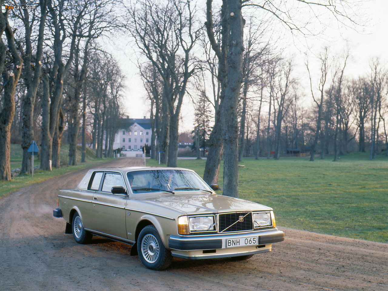 Volvo 262 C 1977–81 wallpapers (1280 x 960)