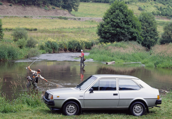 Images of Volvo 343 1981–91