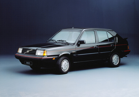 Images of Volvo 360 Action 1989