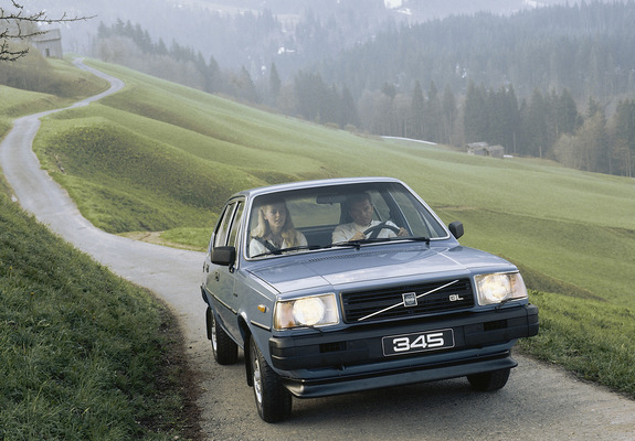 Volvo 345 1980–91 images