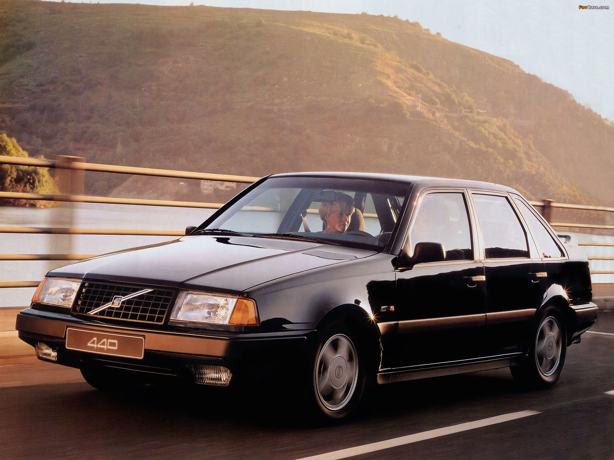Images of Volvo 440 GLT 1988–94 (2048 x 1536)