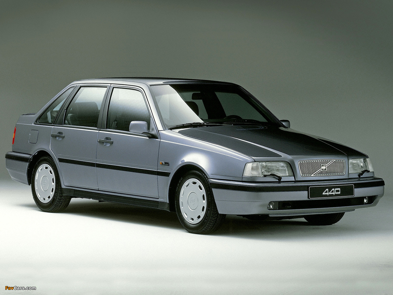 Photos of Volvo 440 1994–96 (1280 x 960)