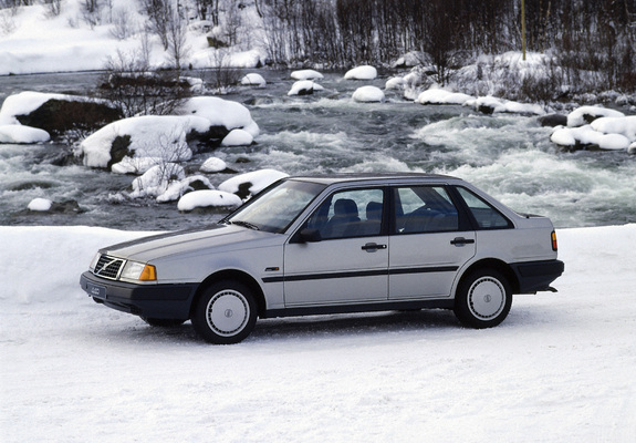 Volvo 440 GL 1988–94 photos