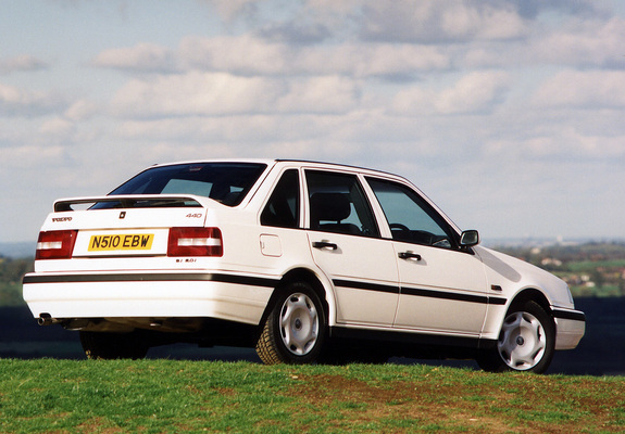 Volvo 440 UK-spec 1994–96 photos