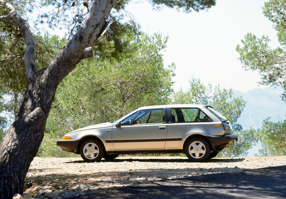 Pictures of Volvo 480 1987–95