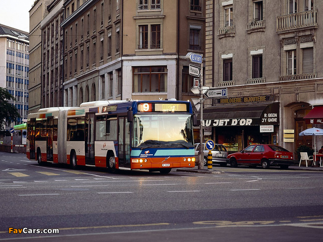 Volvo 7700 Articulated 1999–2003 photos (640 x 480)
