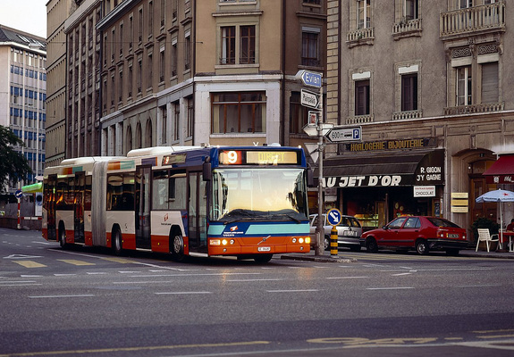 Volvo 7700 Articulated 1999–2003 photos