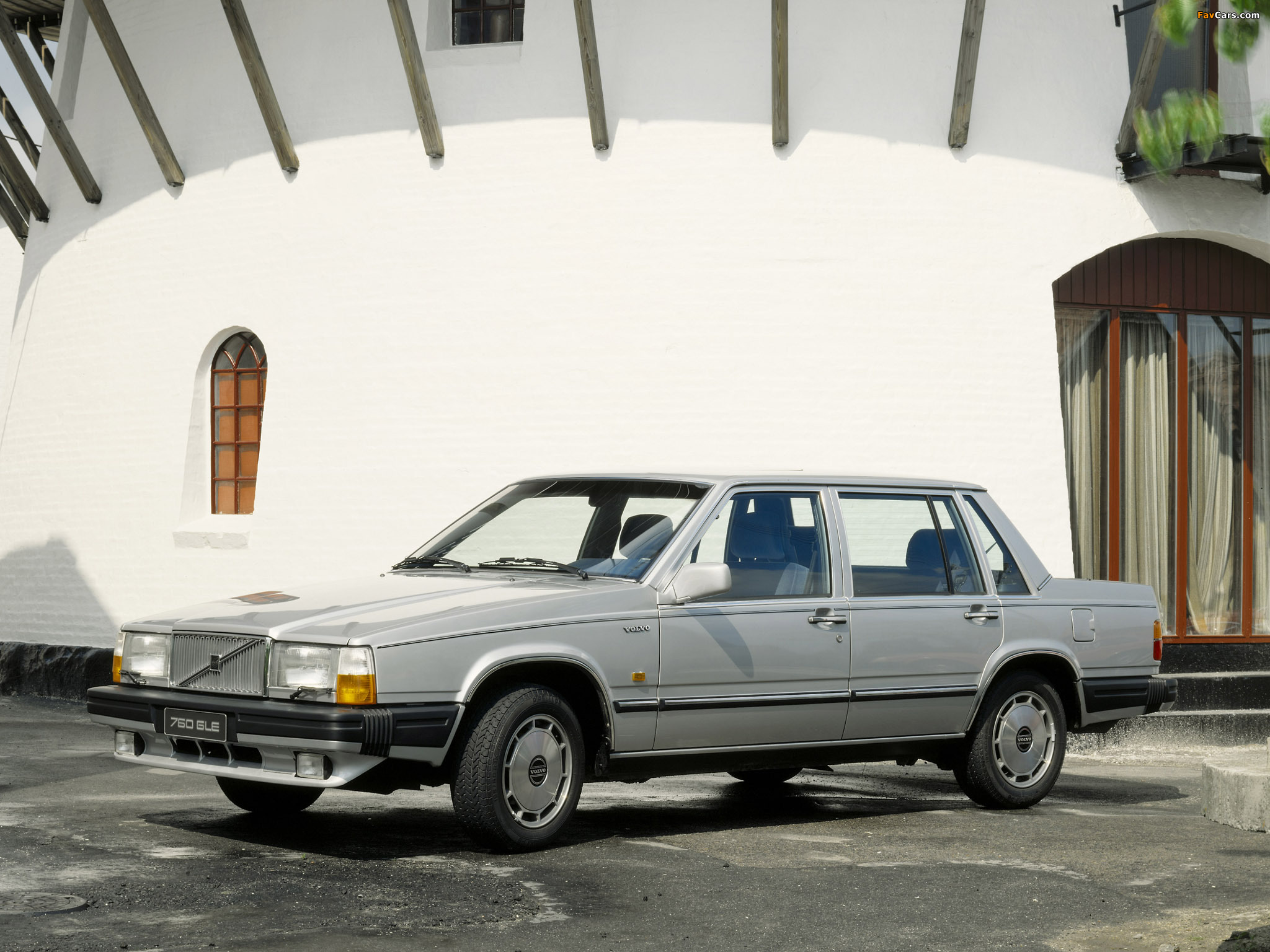 Photos of Volvo 760 GLE 1982–88 (2048 x 1536)