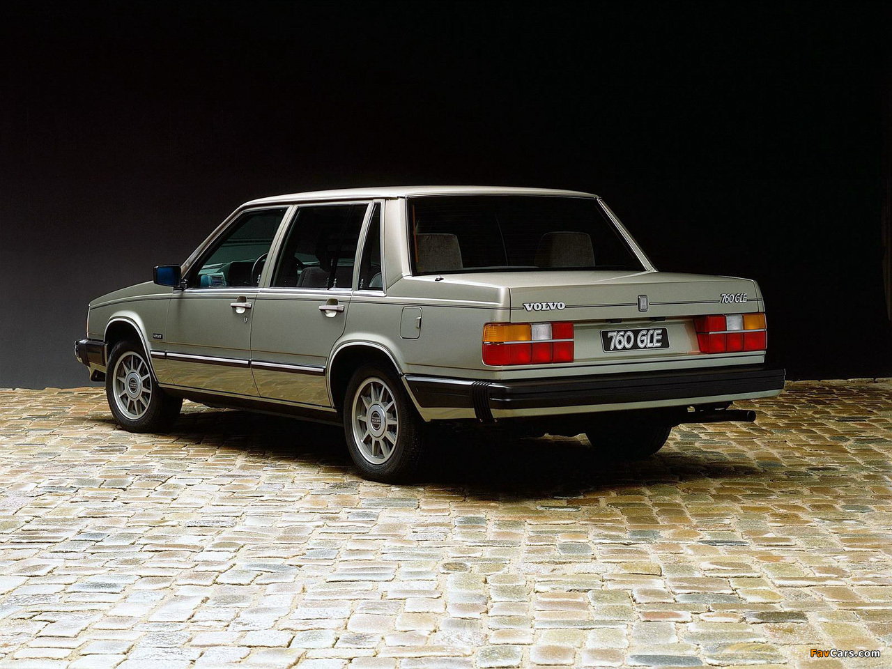 Pictures of Volvo 760 GLE 1982–88 (1280 x 960)