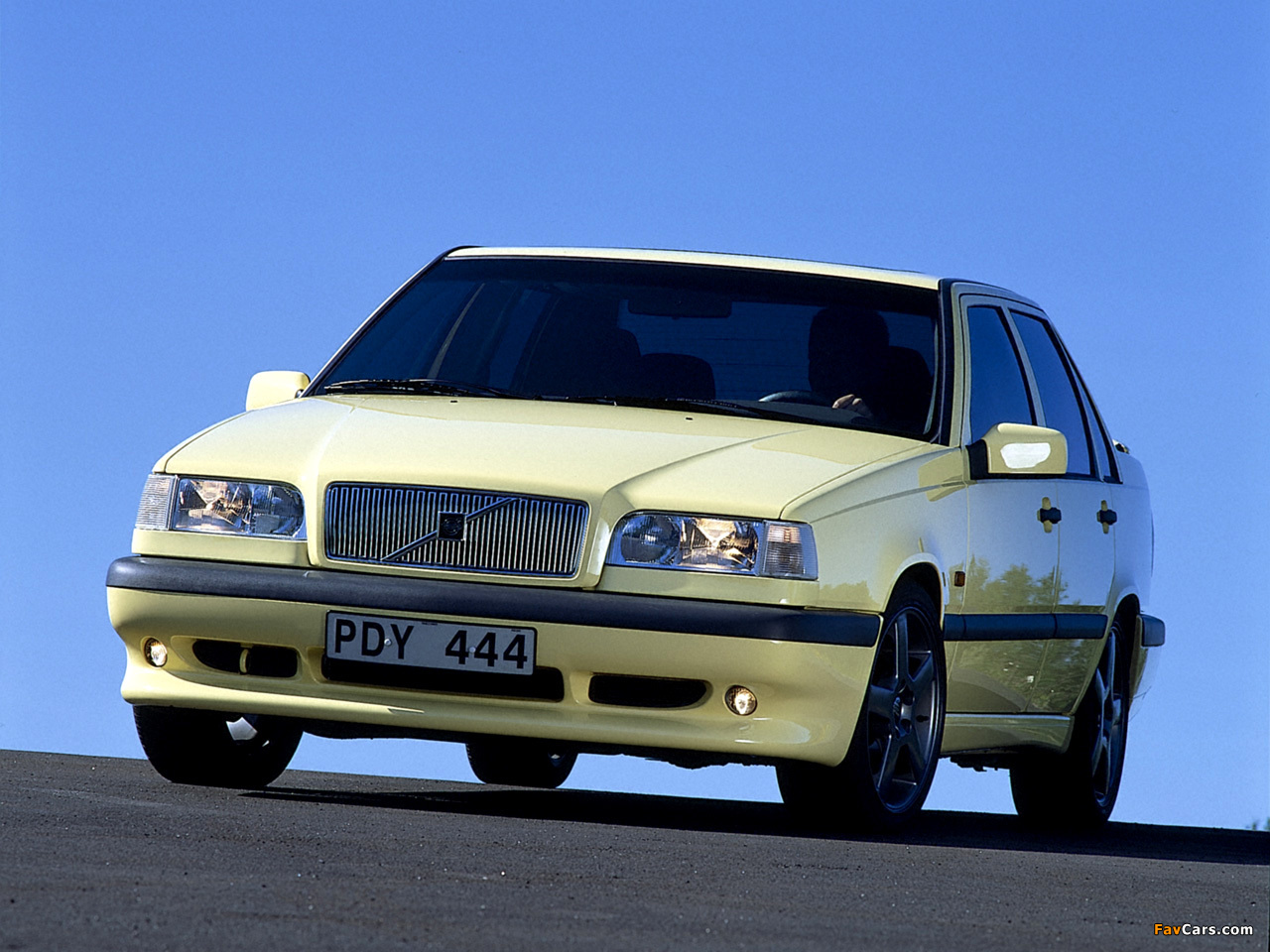 Images of Volvo 850 T5 R 1995–96 (1280 x 960)