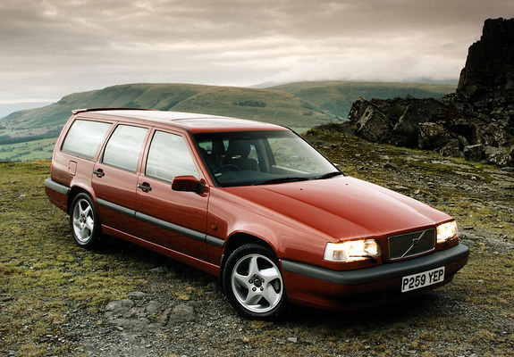 Photos of Volvo 850 Kombi UK-spec 1992–96