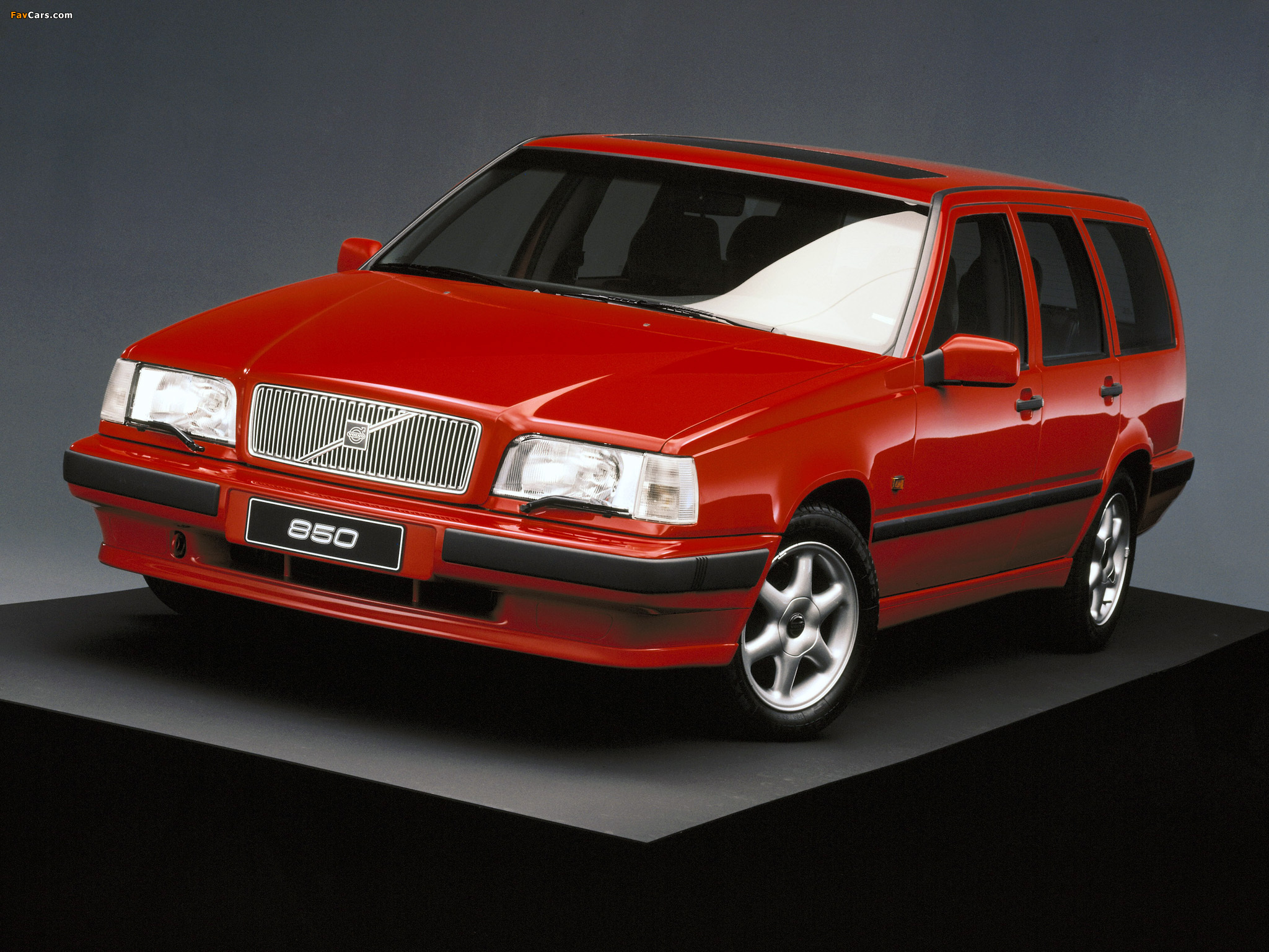 Photos of Volvo 850 Kombi 1992–96 (2048 x 1536)