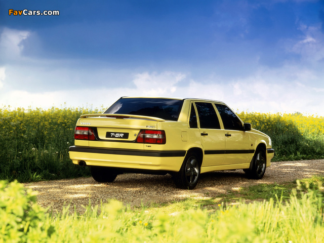 Photos of Volvo 850 T5 R 1995–96 (640 x 480)