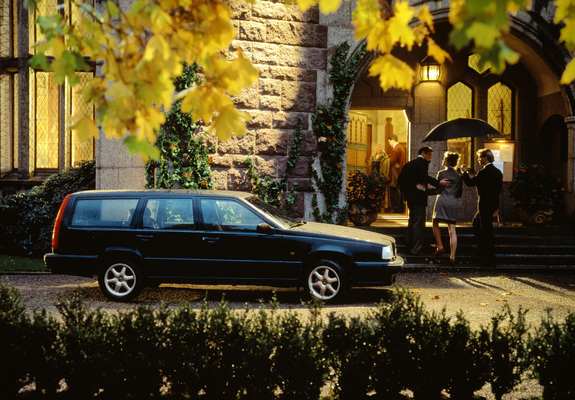 Volvo 850 Kombi 1992–96 images