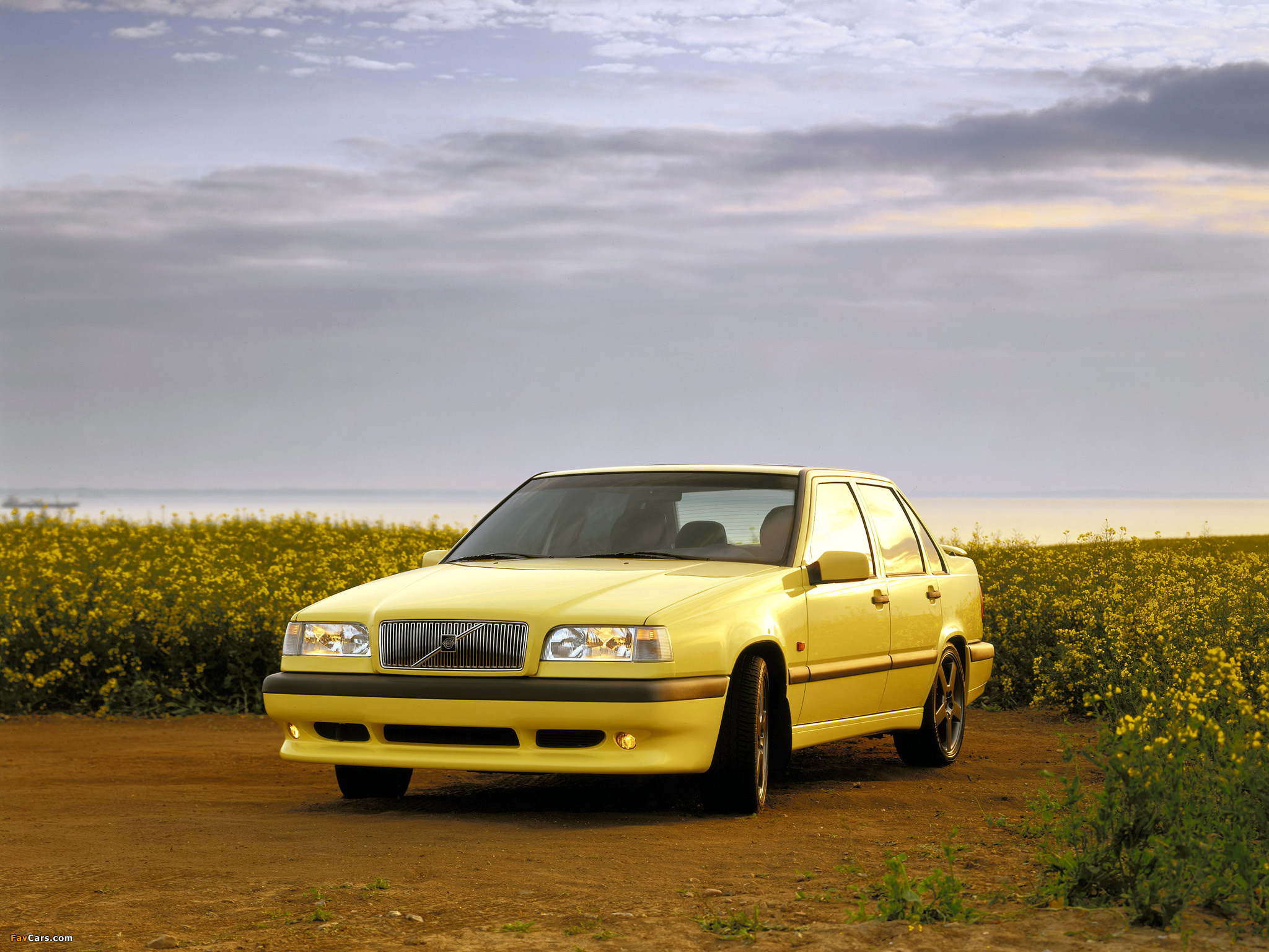 Volvo 850 T5 R 1995–96 wallpapers (2048 x 1536)