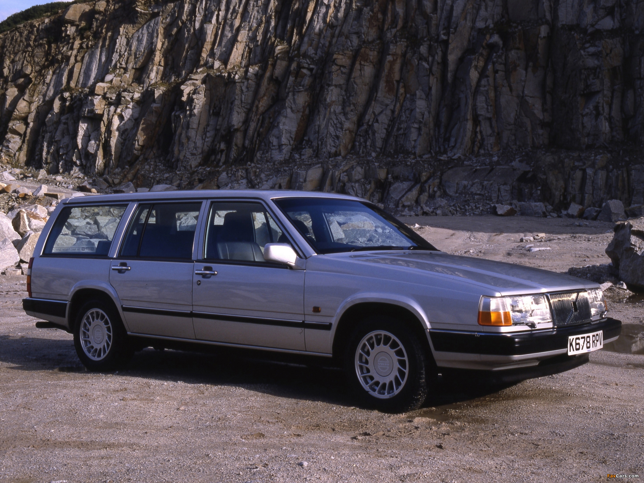 Volvo 940 Kombi UK-spec 1990–98 wallpapers (2048 x 1536)