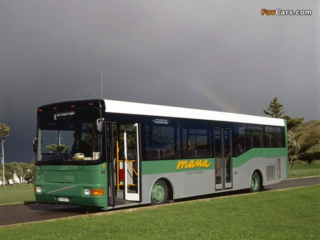 Volvo B6BLE AU-spec 1997–2002 pictures (640 x 480)