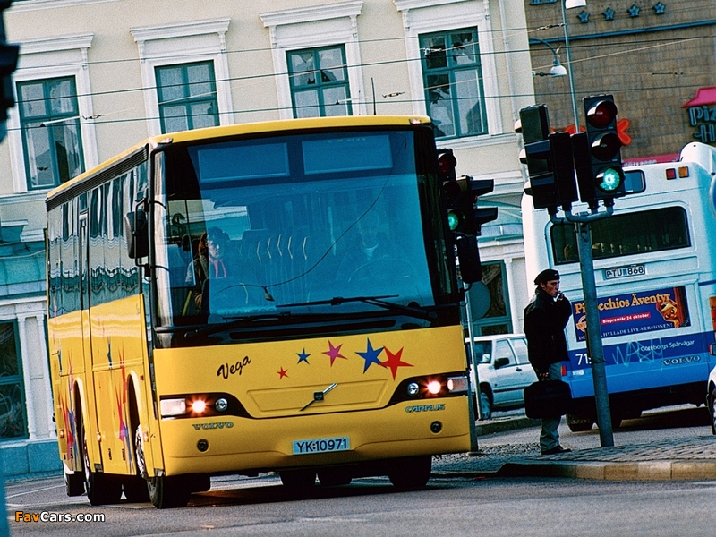 Carrus Volvo B10-400 Vega pictures (800 x 600)