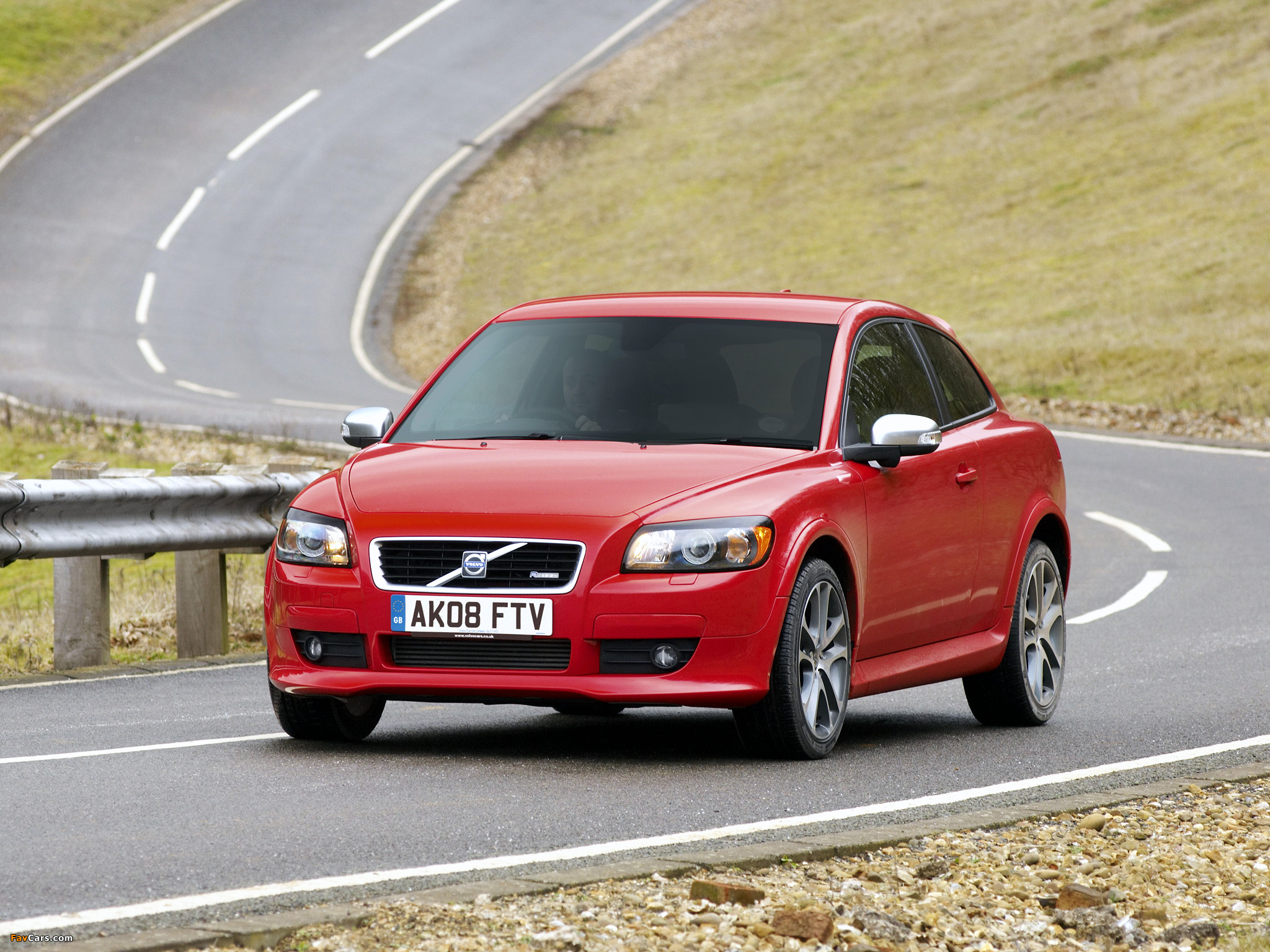 Images of Volvo C30 R-Design UK-spec 2008–09 (2048 x 1536)