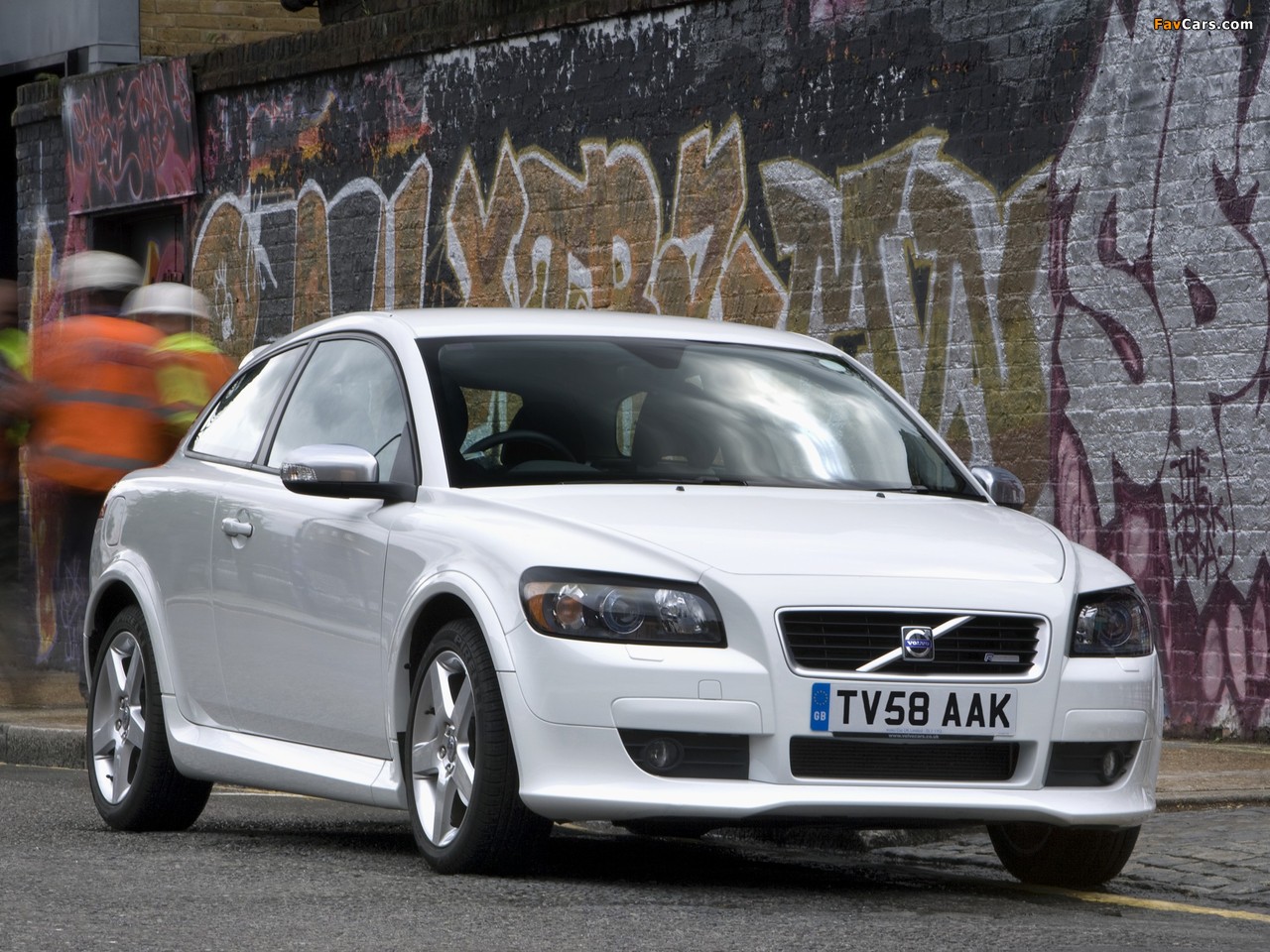Photos of Volvo C30 R-Design DRIVe Efficiency UK-spec 2008–09 (1280 x 960)