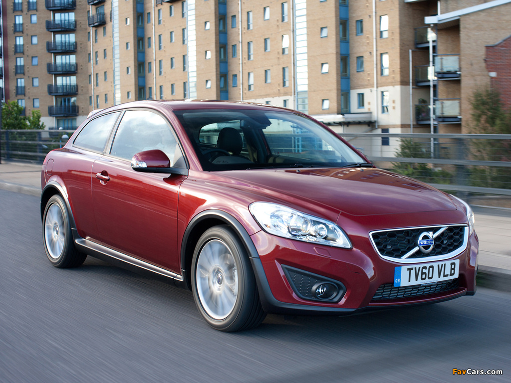 Photos of Volvo C30 D4 UK-spec 2010 (1024 x 768)