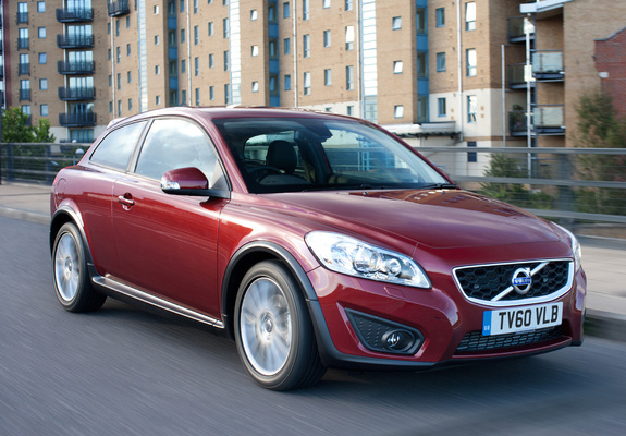 Photos of Volvo C30 D4 UK-spec 2010