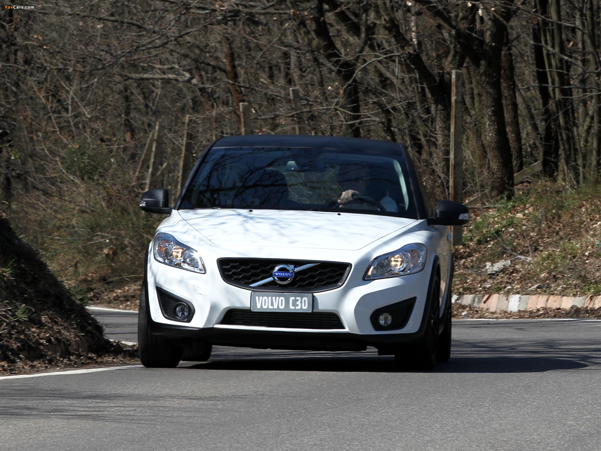 Photos of Volvo C30 Black Design 2011 (2048 x 1536)