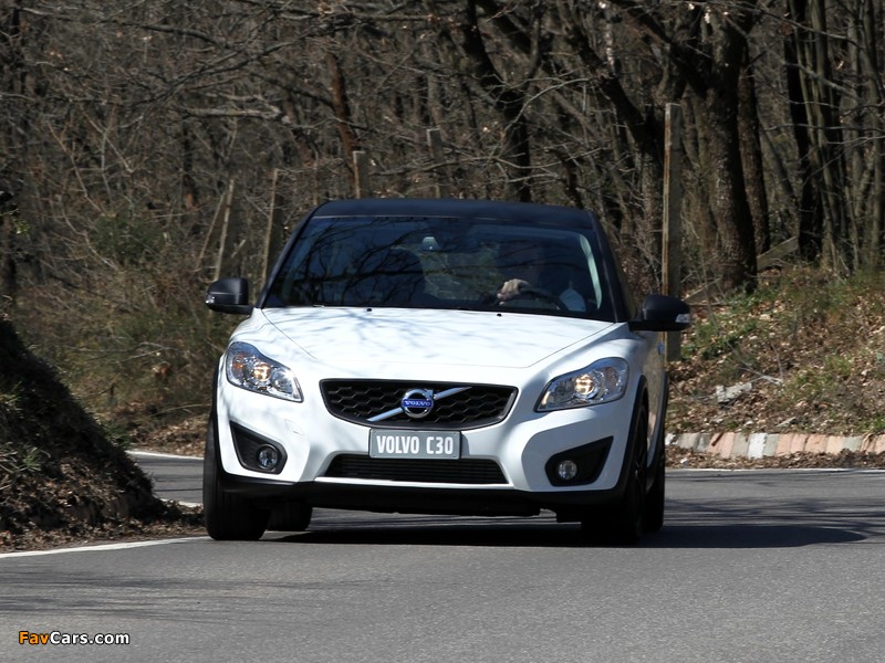 Photos of Volvo C30 Black Design 2011 (800 x 600)