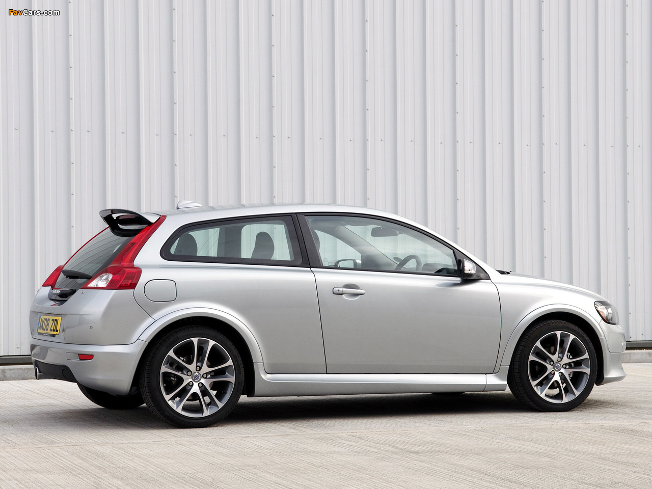 Volvo C30 R-Design UK-spec 2008–09 images (1280 x 960)