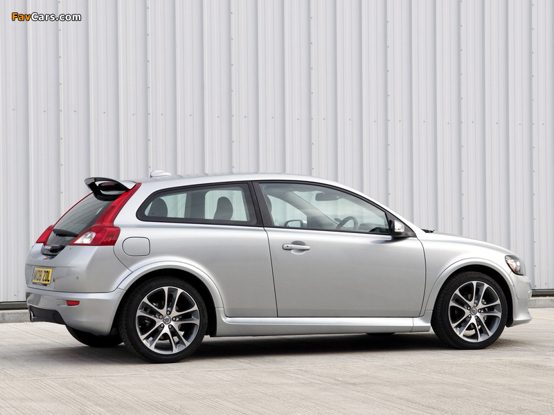 Volvo C30 R-Design UK-spec 2008–09 images (800 x 600)