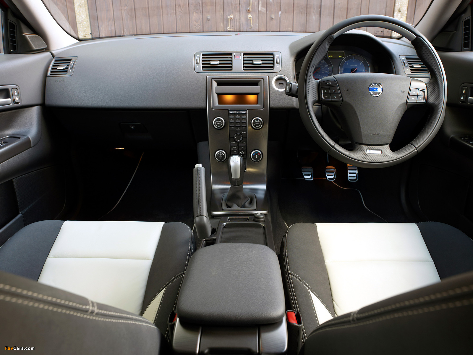 Volvo C30 R-Design DRIVe Efficiency UK-spec 2009 pictures (1600 x 1200)