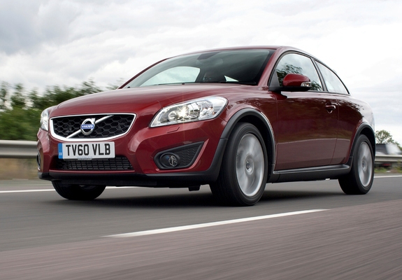 Volvo C30 D4 UK-spec 2010 images