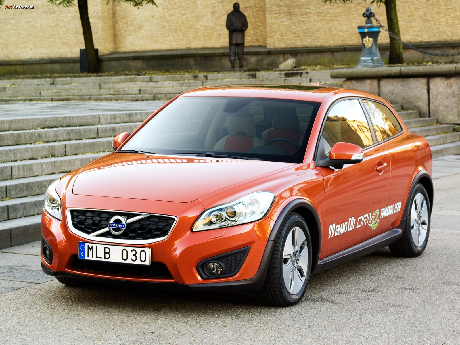 Volvo C30 DRIVe 2009 wallpapers (1600 x 1200)