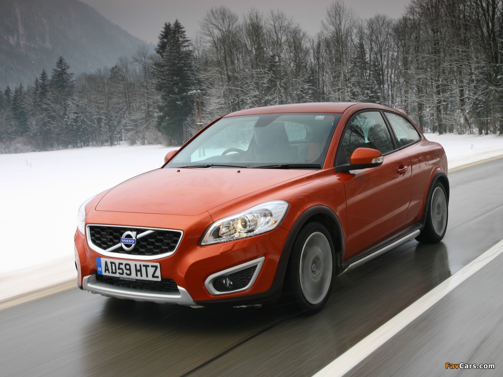 Volvo C30 2.0D UK-spec 2010 wallpapers (1024 x 768)