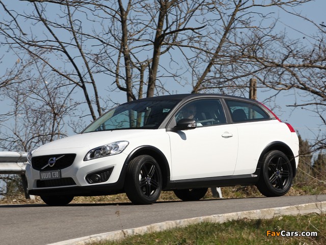 Volvo C30 Black Design 2011 wallpapers (640 x 480)