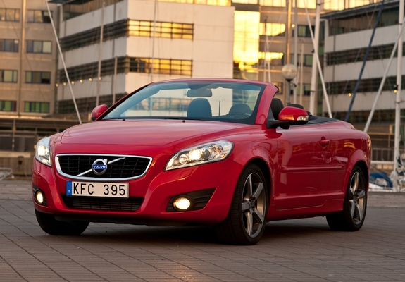 Images of Volvo C70 2009