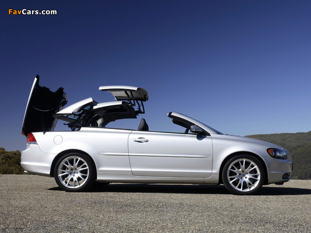 Photos of Volvo C70 T5 AU-spec 2005–09 (640 x 480)