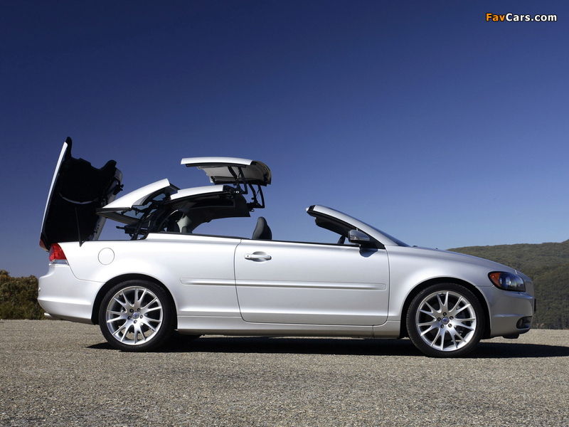 Photos of Volvo C70 T5 AU-spec 2005–09 (800 x 600)