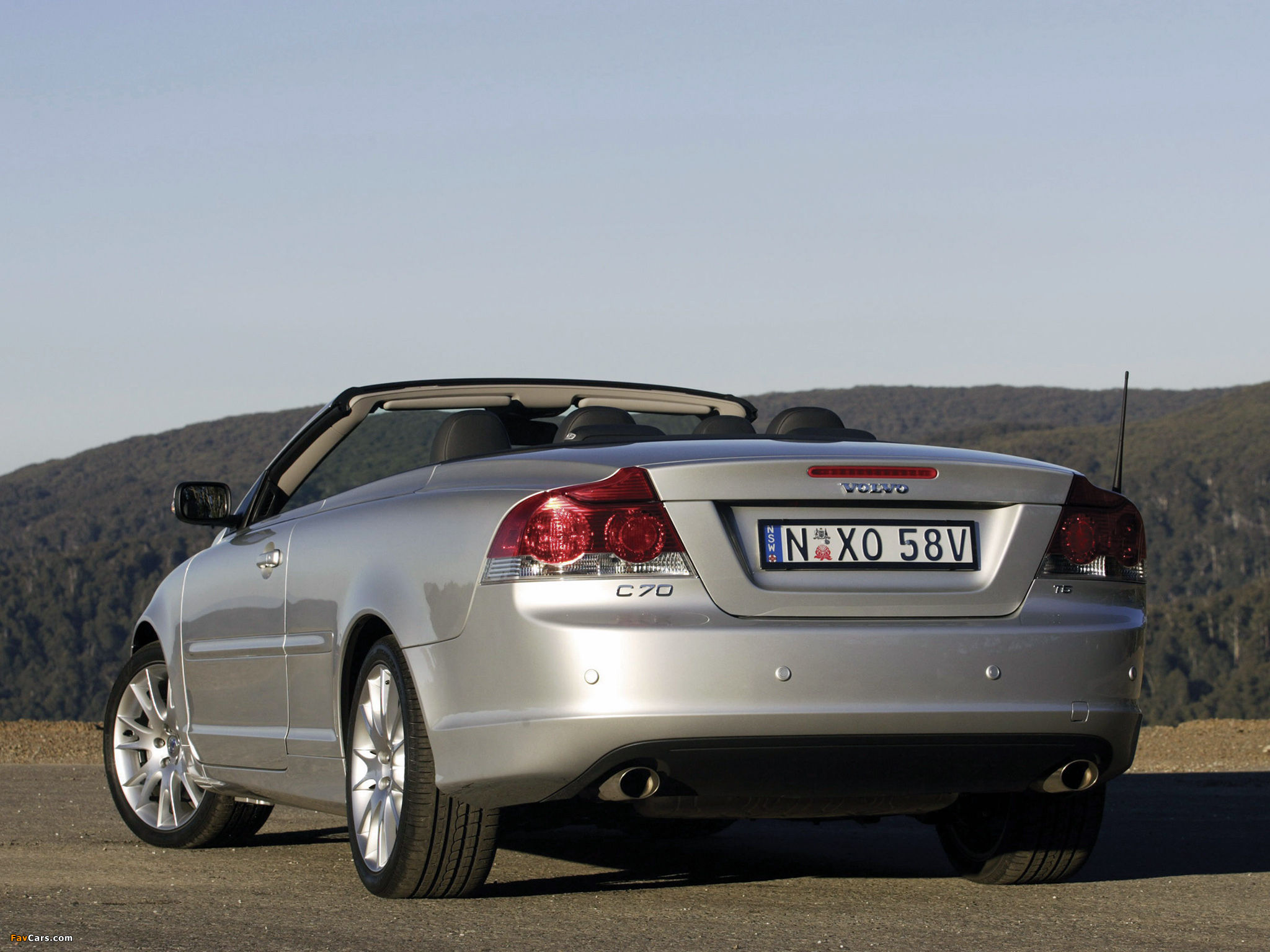 Photos of Volvo C70 T5 AU-spec 2005–09 (2048 x 1536)