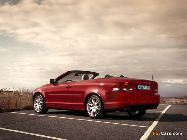 Pictures of Volvo C70 D5 2006–09 (640 x 480)