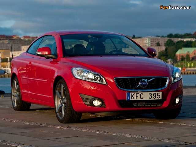 Pictures of Volvo C70 2009 (640 x 480)