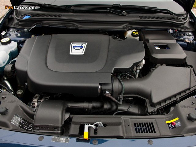 Pictures of Volvo C70 D3 2010 (640 x 480)