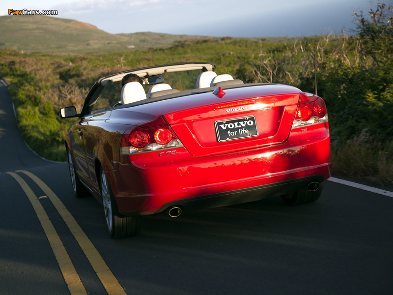 Volvo C70 T5 US-spec 2005–09 images (800 x 600)