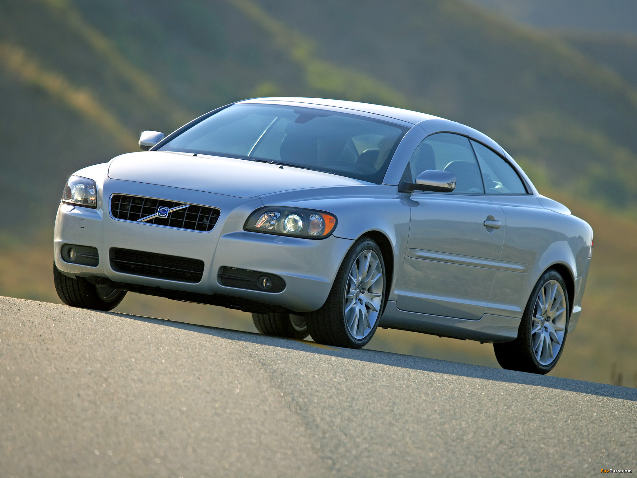 Volvo C70 T5 US-spec 2005–09 images (2048 x 1536)