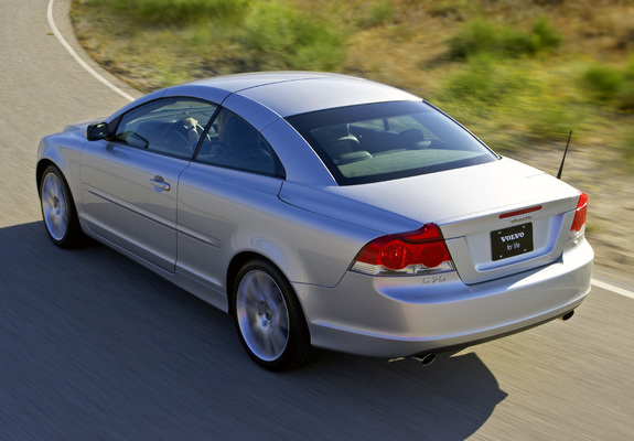 Volvo C70 T5 US-spec 2005–09 photos